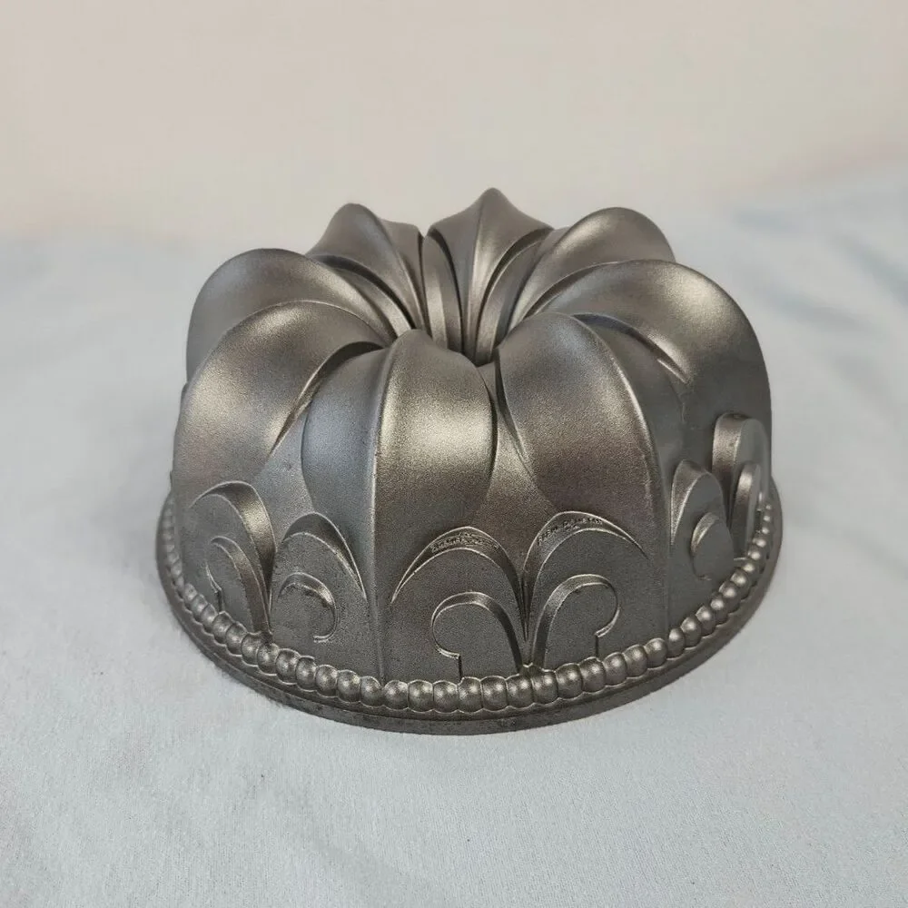 Nordic Ware Fleur De Lis Bundt Pan Cast Aluminum 10 Cup Nonstick Charcoal Gray